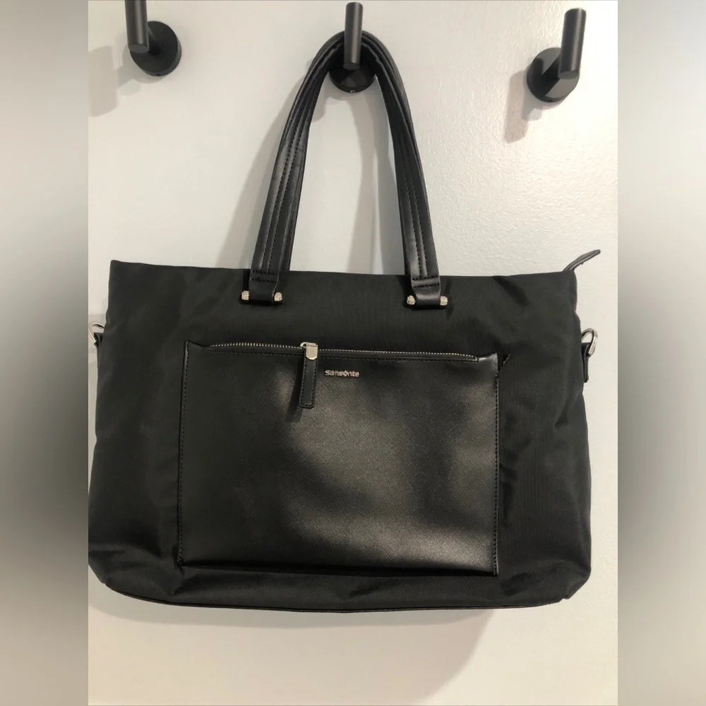 Samsonite Black Nylon Laptop Work Tote Carryall Shoulder Bag Large Travel Purse